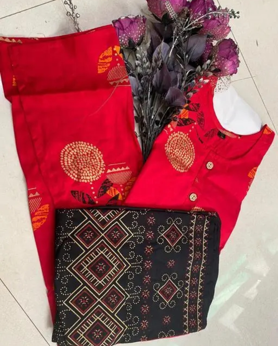 Vibrant Red Printed Kurti Set with Contrast Black Geometric Dupatta / Bottom